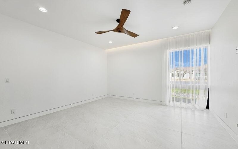 406 Del Rio View Drive, El Paso, TX 79932, 4 Habitaciones Habitaciones , ,1 BañoBaños,Residential,En Venta,406 Del Rio View Drive,0,930806