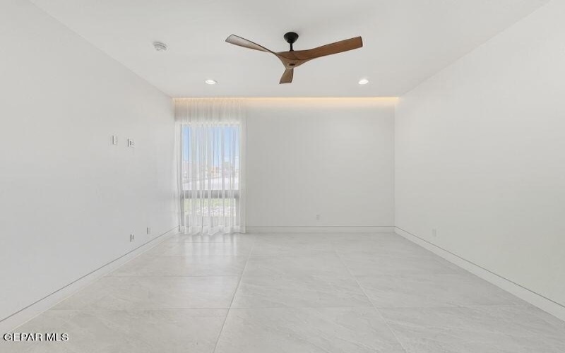 406 Del Rio View Drive, El Paso, TX 79932, 4 Habitaciones Habitaciones , ,1 BañoBaños,Residential,En Venta,406 Del Rio View Drive,0,930806