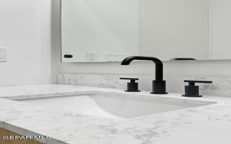 406 Del Rio View Drive, El Paso, TX 79932, 4 Habitaciones Habitaciones , ,1 BañoBaños,Residential,En Venta,406 Del Rio View Drive,0,930806