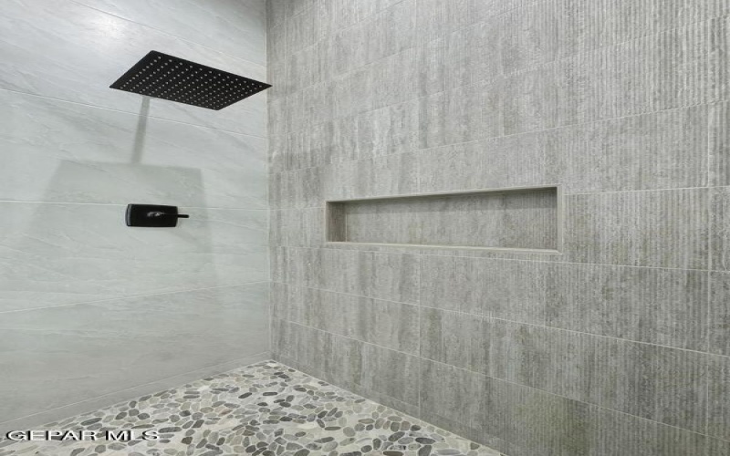 406 Del Rio View Drive, El Paso, TX 79932, 4 Habitaciones Habitaciones , ,1 BañoBaños,Residential,En Venta,406 Del Rio View Drive,0,930806