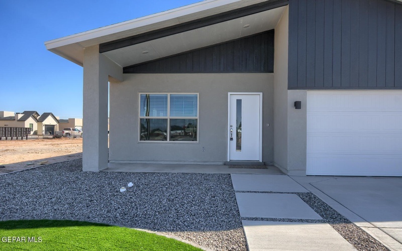13865 Summer Wave Avenue, El Paso, TX 79928, 3 Bedrooms Bedrooms, ,2 BathroomsBathrooms,Residential,For Sale,13865 Summer Wave Avenue,0,933585
