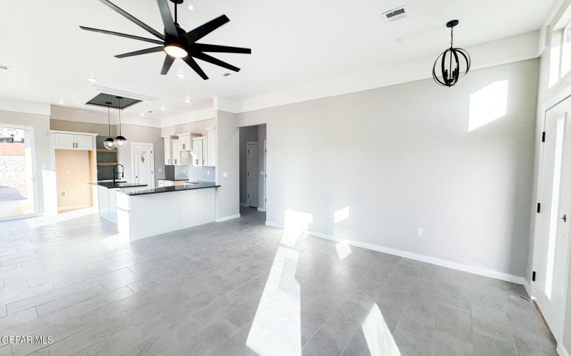 15009 Ambition Avenue, El Paso, TX 79938, 3 Bedrooms Bedrooms, ,2 BathroomsBathrooms,Residential,For Sale,15009 Ambition Avenue,0,933586