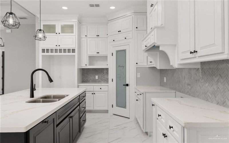 1614 Arden Street, Mercedes, TX 78570, 4 Habitaciones Habitaciones , ,2 BañosBaños,Residential,En Venta,1614 Arden Street,0,486778