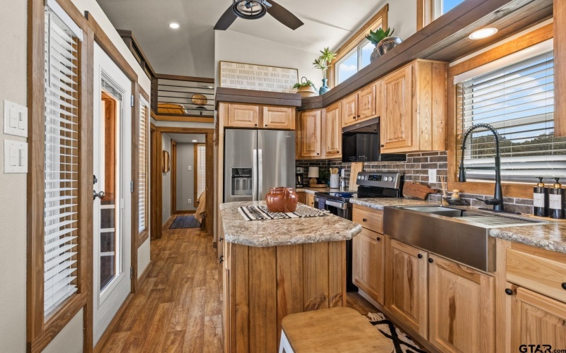 50 County Road 3227 Unit 91, Mt Pleasant, TX 75455, 2 Bedrooms Bedrooms, ,1 BathroomBathrooms,Residential,For Sale,50 County Road 3227 Unit 91,0,25016517