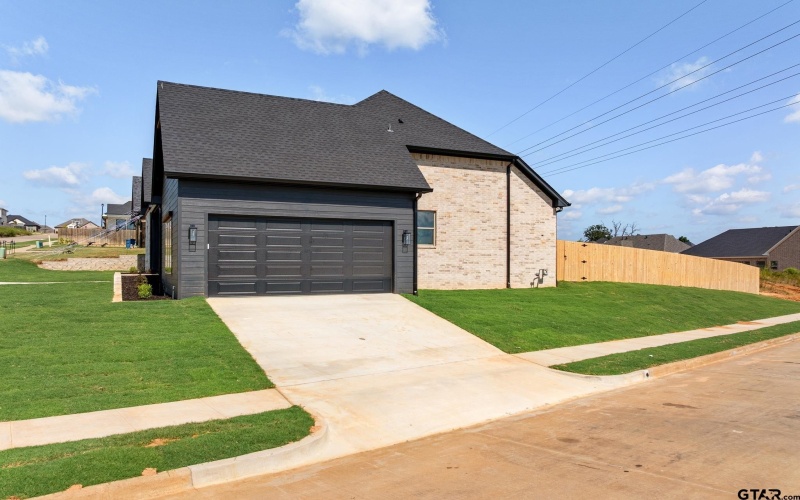 406 Sides Blvd, Bullard, TX 75757, 3 Bedrooms Bedrooms, ,3 BathroomsBathrooms,Residential,For Sale,406 Sides Blvd,0,25016519