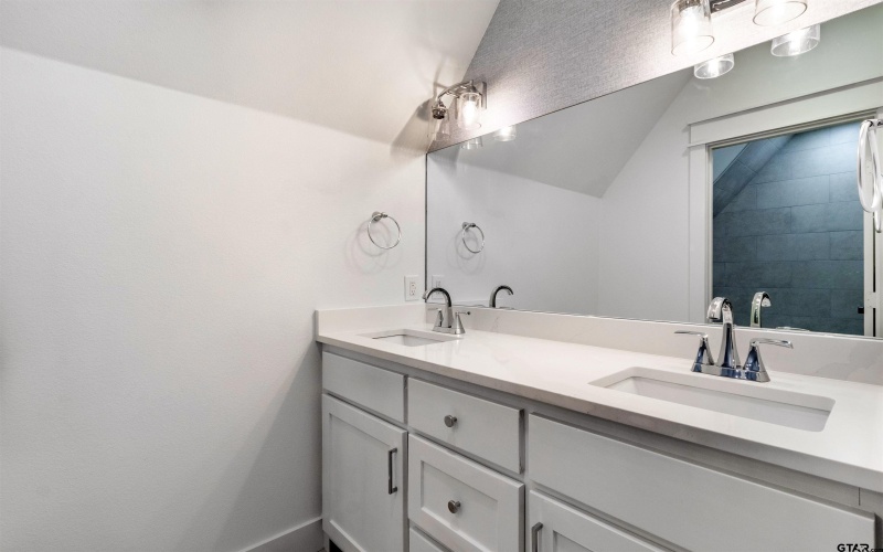 221 Brookside Dr, Hideaway, TX 75771, 4 Habitaciones Habitaciones , ,3 BañosBaños,Residential,En Venta,221 Brookside Dr,0,25016537