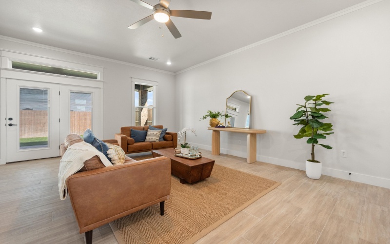 7526 57th Street, Lubbock, TX 79407, 3 Bedrooms Bedrooms, ,3 BathroomsBathrooms,Residential,For Sale,7526 57th Street,0,202562974