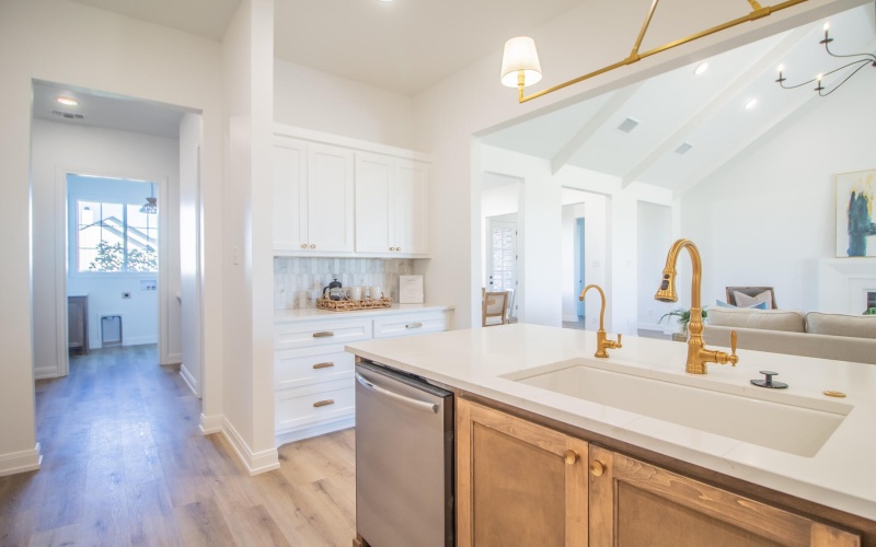 17020 County Rd 2110, Lubbock, TX 79423, 4 Bedrooms Bedrooms, ,3 BathroomsBathrooms,Residential,For Sale,17020 County Rd 2110,0,202563013