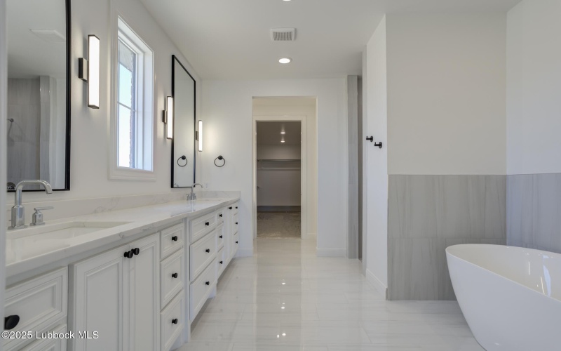 3121 County Rd 7660, Lubbock, TX 79423, 4 Bedrooms Bedrooms, ,3 BathroomsBathrooms,Residential,For Sale,3121 County Rd 7660,0,202563017