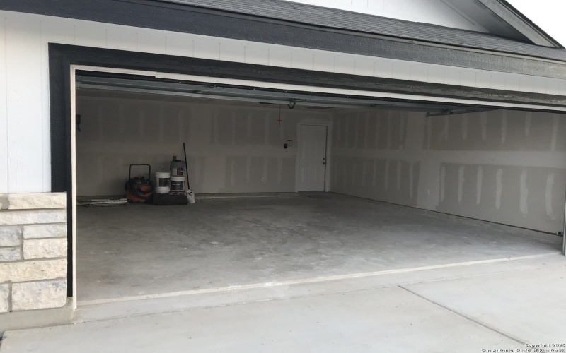 CR 1643 Clearview Drive, Moore, TX 78057, 3 Habitaciones Habitaciones , ,2 BañosBaños,Residential,En Venta,CR 1643 Clearview Drive,0,1896253