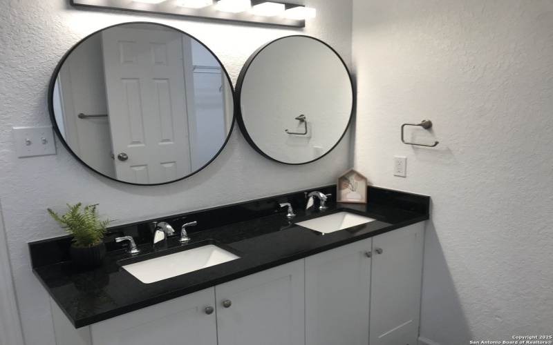 CR 1643 Clearview Drive, Moore, TX 78057, 3 Habitaciones Habitaciones , ,2 BañosBaños,Residential,En Venta,CR 1643 Clearview Drive,0,1896253