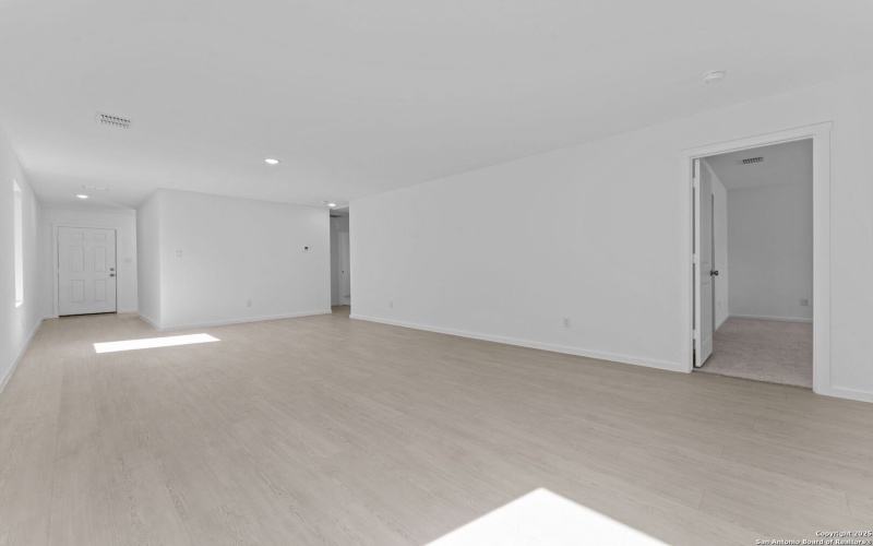 2206 Collins Aly, Converse, TX 78109, 3 Habitaciones Habitaciones , ,2 BañosBaños,Residential,En Venta,2206 Collins Aly,0,1922389