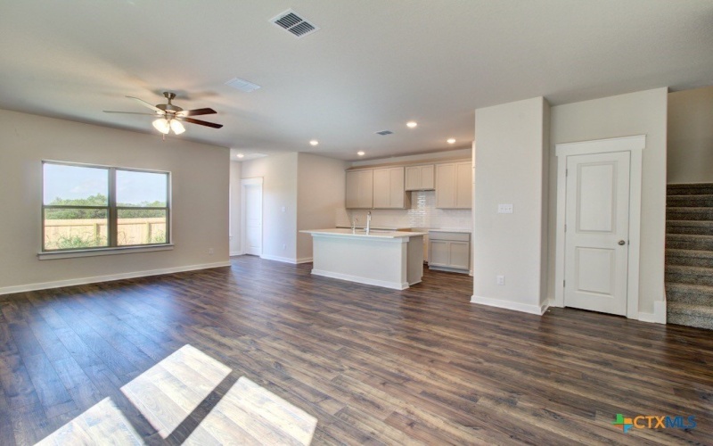 2418 White Daisy Hill, Converse, TX 78109, 5 Habitaciones Habitaciones , ,3 BañosBaños,Residential,En Venta,2418 White Daisy Hill,0,597703