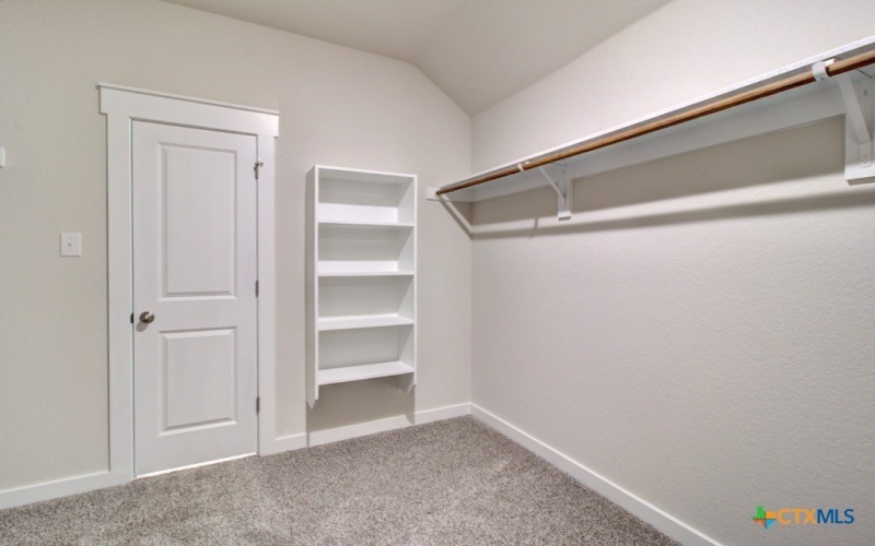 2418 White Daisy Hill, Converse, TX 78109, 5 Habitaciones Habitaciones , ,3 BañosBaños,Residential,En Venta,2418 White Daisy Hill,0,597703