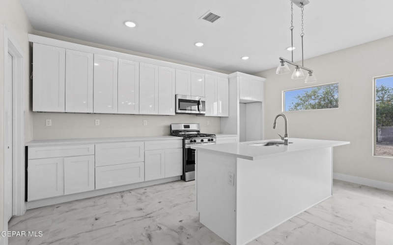 466 Sylvia Court, Socorro, TX 79927, 3 Bedrooms Bedrooms, ,2 BathroomsBathrooms,Residential,For Sale,466 Sylvia Court,0,933613