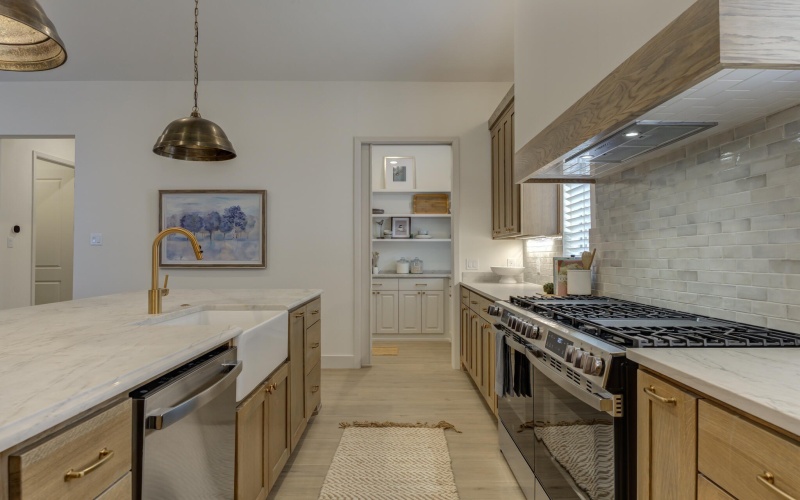 3809 126th Street, Lubbock, TX 79423, 4 Bedrooms Bedrooms, ,3 BathroomsBathrooms,Residential,For Sale,3809 126th Street,0,202563022