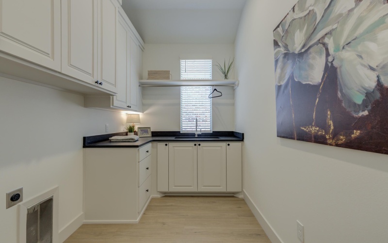 3809 126th Street, Lubbock, TX 79423, 4 Bedrooms Bedrooms, ,3 BathroomsBathrooms,Residential,For Sale,3809 126th Street,0,202563022