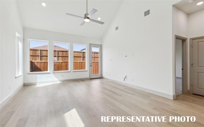 3538 Pierce Lane, Grand Prairie, TX 75052, 4 Habitaciones Habitaciones , ,3 BañosBaños,Residential,En Venta,3538 Pierce Lane,0,21110178