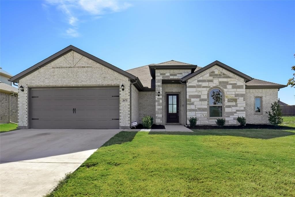 2673 River Bank Drive, Burleson, TX 76028, 3 Bedrooms Bedrooms, ,2 BathroomsBathrooms,Residential,For Sale,2673 River Bank Drive,0,21110360