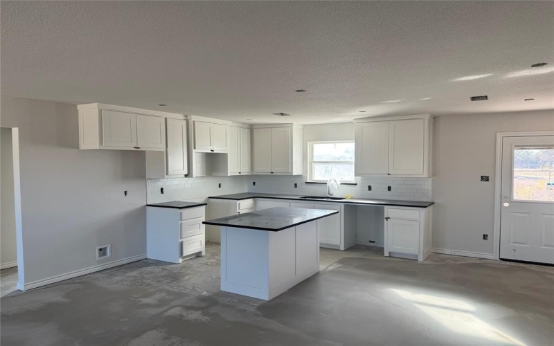 6021 Piper Anne Street, Azle, TX 76020, 3 Bedrooms Bedrooms, ,2 BathroomsBathrooms,Residential,For Sale,6021 Piper Anne Street,0,21110707