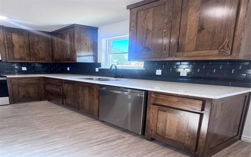 1005 BRADSHAW Court, Springtown, TX 76082, 3 Bedrooms Bedrooms, ,2 BathroomsBathrooms,Residential,For Sale,1005 BRADSHAW Court,0,21110838