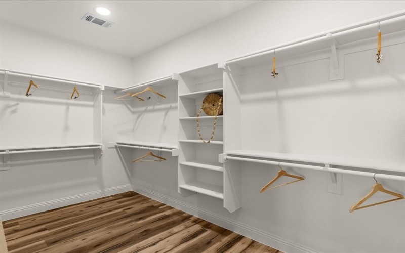 3735 Ada Avenue, Fort Worth, TX 76105, 4 Habitaciones Habitaciones , ,3 BañosBaños,Residential,En Venta,3735 Ada Avenue,0,21111012