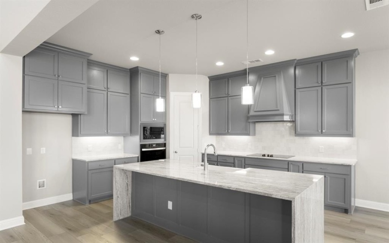 11413 Stapleton Avenue, Waco, TX 76655, 4 Bedrooms Bedrooms, ,5 BathroomsBathrooms,Residential,For Sale,11413 Stapleton Avenue,0,21111021