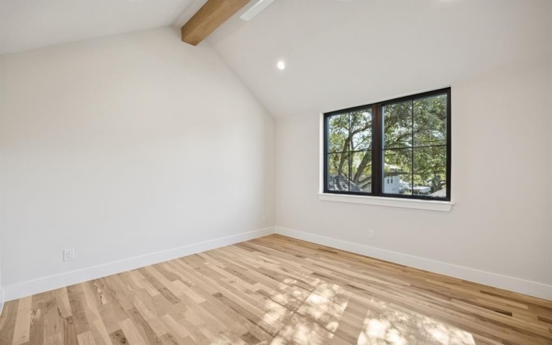 6619 Robin Willow Court, Dallas, TX 75248, 5 Bedrooms Bedrooms, ,6 BathroomsBathrooms,Residential,For Sale,6619 Robin Willow Court,0,21097007