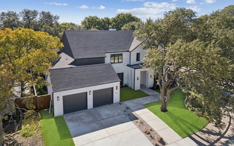 6619 Robin Willow Court, Dallas, TX 75248, 5 Bedrooms Bedrooms, ,6 BathroomsBathrooms,Residential,For Sale,6619 Robin Willow Court,0,21097007