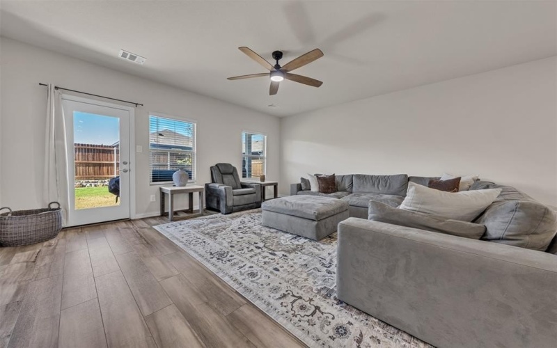 2360 Aspen Hill Drive, Forney, TX 75126, 4 Bedrooms Bedrooms, ,2 BathroomsBathrooms,Residential,For Sale,2360 Aspen Hill Drive,0,21100498