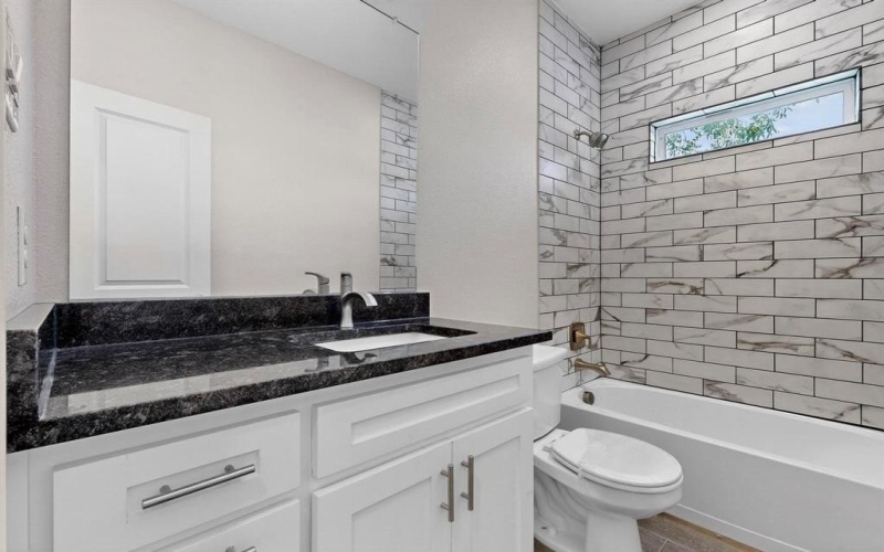 500 Ennis Scott Street, Ferris, TX 75125, 3 Habitaciones Habitaciones , ,2 BañosBaños,Residential,En Venta,500 Ennis Scott Street,0,21107910