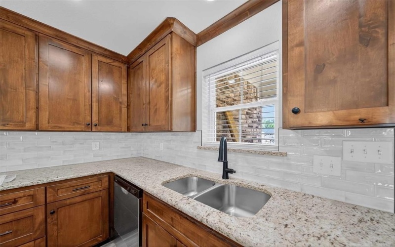 926 S Academy Avenue, Tyler, TX 75701, 3 Habitaciones Habitaciones , ,2 BañosBaños,Residential,En Venta,926 S Academy Avenue,0,21109233