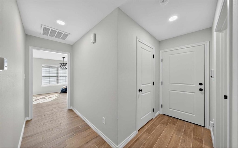 926 S Academy Avenue, Tyler, TX 75701, 3 Habitaciones Habitaciones , ,2 BañosBaños,Residential,En Venta,926 S Academy Avenue,0,21109233