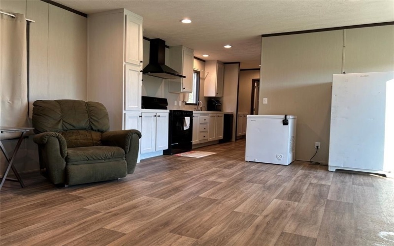 327 VZ COUNTY ROAD 1813, Grand Saline, TX 75140, 3 Bedrooms Bedrooms, ,2 BathroomsBathrooms,Residential,For Sale,327 VZ COUNTY ROAD 1813,0,21109715