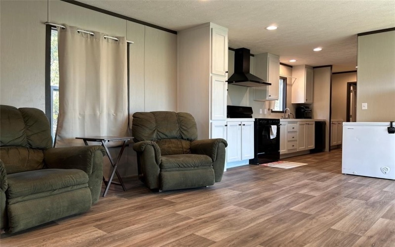 327 VZ COUNTY ROAD 1813, Grand Saline, TX 75140, 3 Bedrooms Bedrooms, ,2 BathroomsBathrooms,Residential,For Sale,327 VZ COUNTY ROAD 1813,0,21109715