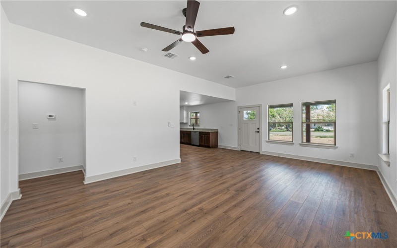 219 Thomas Street, Rogers, TX 76569, 3 Bedrooms Bedrooms, ,2 BathroomsBathrooms,Residential,For Sale,219 Thomas Street,0,597640