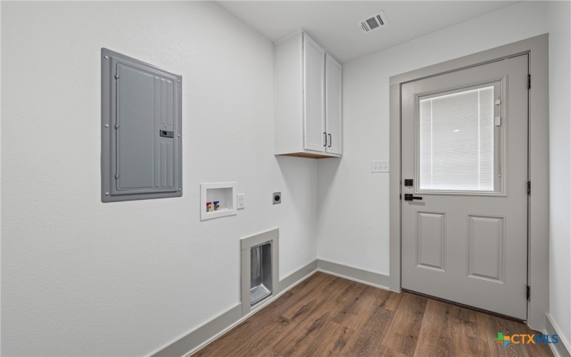 219 Thomas Street, Rogers, TX 76569, 3 Bedrooms Bedrooms, ,2 BathroomsBathrooms,Residential,For Sale,219 Thomas Street,0,597640