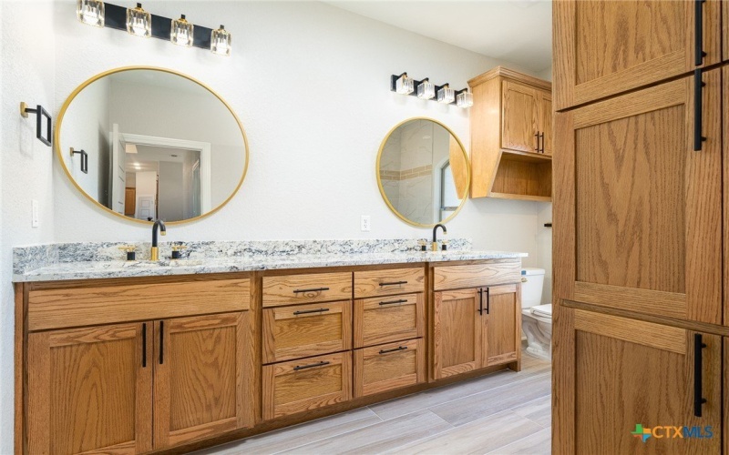 4249 Cold Springs Road, Kempner, TX 76539, 4 Bedrooms Bedrooms, ,3 BathroomsBathrooms,Residential,For Sale,4249 Cold Springs Road,0,597656