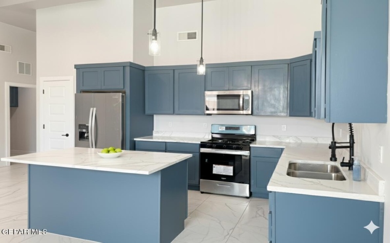 13840 PASEO CELESTE Drive, El Paso, TX 79928, 4 Bedrooms Bedrooms, ,3 BathroomsBathrooms,Residential,For Sale,13840 PASEO CELESTE Drive,0,933454