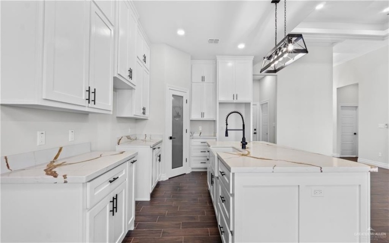 2004 Hole No. 6, Mission, TX 78572, 3 Bedrooms Bedrooms, ,2 BathroomsBathrooms,Residential,For Sale,2004 Hole No. 6,0,486914