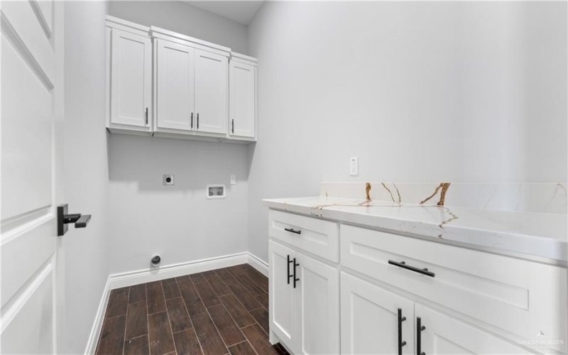 2004 Hole No. 6, Mission, TX 78572, 3 Bedrooms Bedrooms, ,2 BathroomsBathrooms,Residential,For Sale,2004 Hole No. 6,0,486914