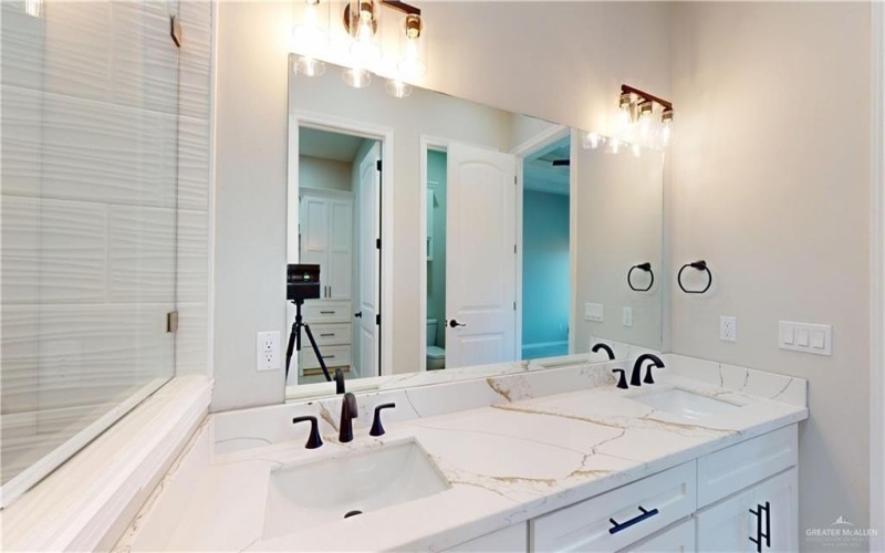 3802 Crimson Avenue, Mission, TX 78574, 3 Habitaciones Habitaciones , ,2 BañosBaños,Residential,En Venta,3802 Crimson Avenue,0,486930