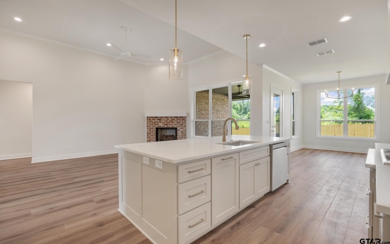 4472 Keechi Creek Road, Tyler, TX 75703, 4 Habitaciones Habitaciones , ,2 BañosBaños,Residential,En Venta,4472 Keechi Creek Road,25003113
