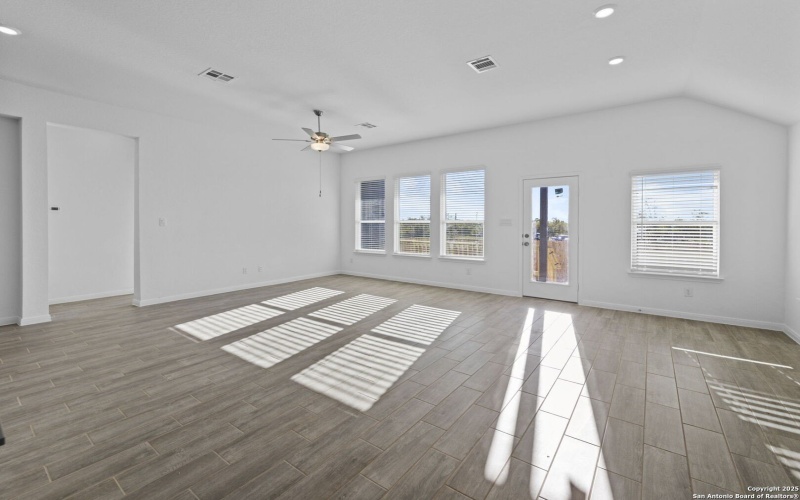 5530 Wilder St, New Braunfels, TX 78132, 4 Habitaciones Habitaciones , ,3 BañosBaños,Residential,En Venta,5530 Wilder St,0,1922666