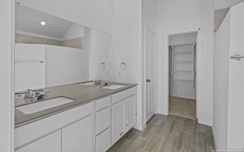 5526 Wilder St, New Braunfels, TX 78132, 4 Habitaciones Habitaciones , ,3 BañosBaños,Residential,En Venta,5526 Wilder St,0,1922690