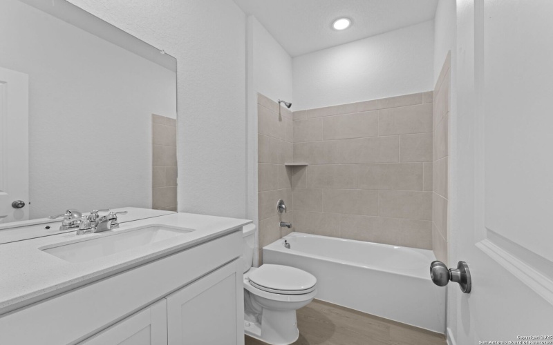 1240 Fox Wing Way, New Braunfels, TX 78132, 4 Bedrooms Bedrooms, ,3 BathroomsBathrooms,Residential,For Sale,1240 Fox Wing Way,0,1922696