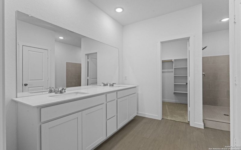 1240 Fox Wing Way, New Braunfels, TX 78132, 4 Bedrooms Bedrooms, ,3 BathroomsBathrooms,Residential,For Sale,1240 Fox Wing Way,0,1922696