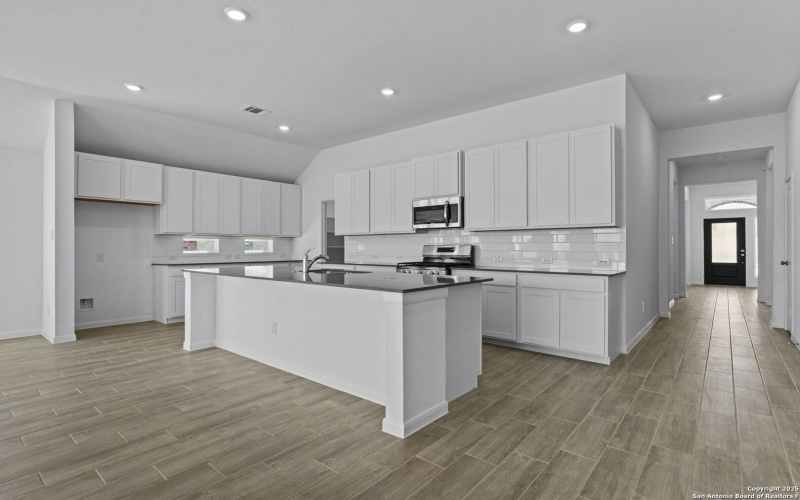 4106 Hampshire Way, San Antonio, TX 78245, 4 Habitaciones Habitaciones , ,3 BañosBaños,Residential,En Venta,4106 Hampshire Way,0,1922714