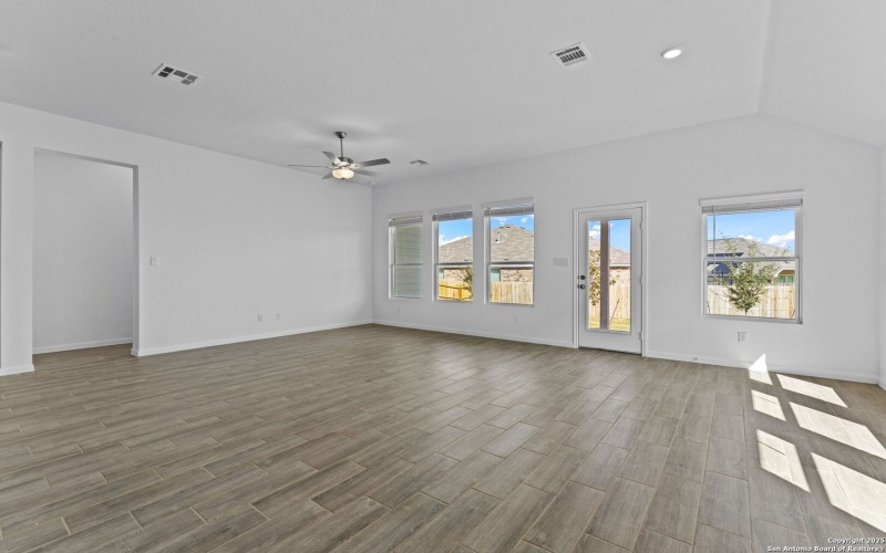 4106 Hampshire Way, San Antonio, TX 78245, 4 Habitaciones Habitaciones , ,3 BañosBaños,Residential,En Venta,4106 Hampshire Way,0,1922714