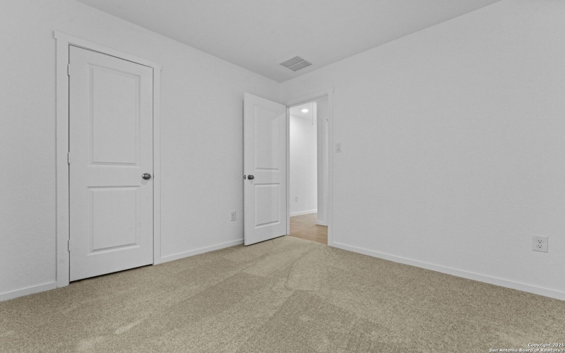 7107 Brownleaf Dr, San Antonio, TX 78227, 4 Bedrooms Bedrooms, ,2 BathroomsBathrooms,Residential,For Sale,7107 Brownleaf Dr,0,1922731